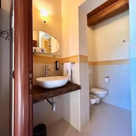 Le Residenze Degli Ulivi Курортный комплекс 3*