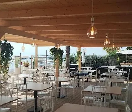 Le Residenze Degli Ulivi Курортный комплекс Campofilone